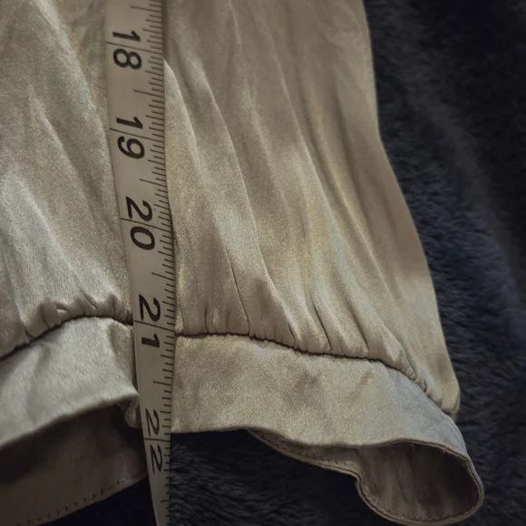 Dialouge Silk Blouse 2X ✨ Silver Gray Satin Button Front Flowy Minimalist Top - Picture 14 of 16